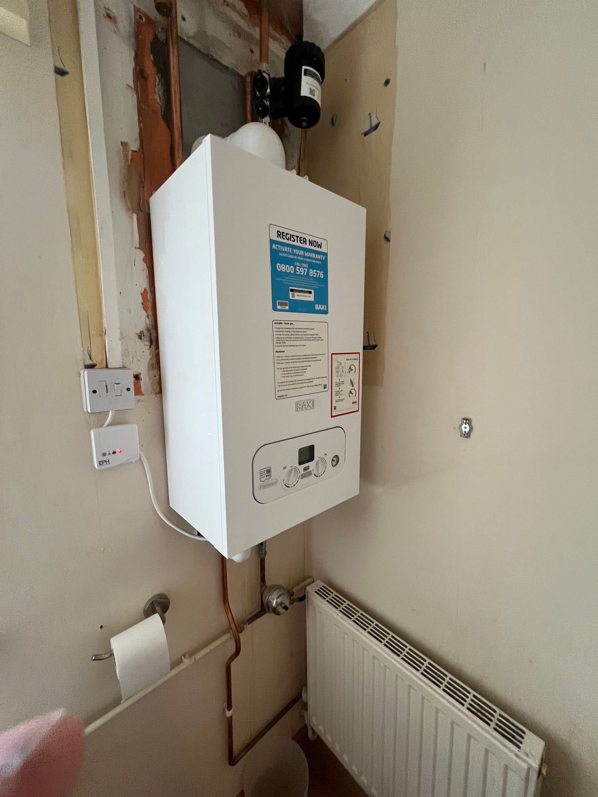 New wall hung combi boiler with magnetic filter